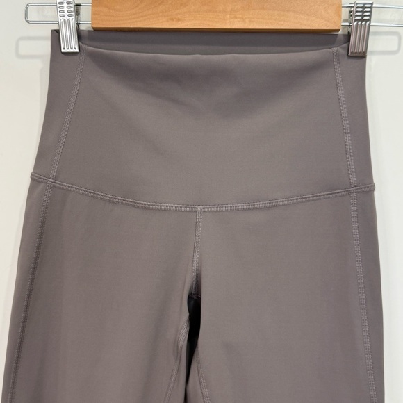 Lululemon Wunder Under Crop High-Rise Legging 23”
Roll Down Scallop Lunar Rock 4 - Picture 8 of 14